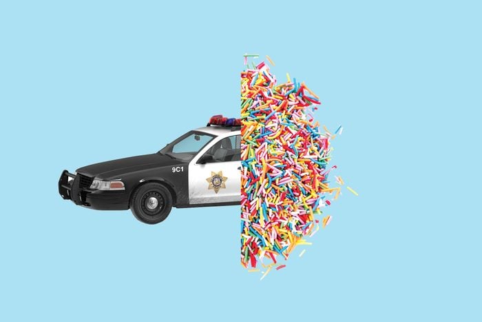 a woman called the police when her ice cream didn't have enough sprinkles